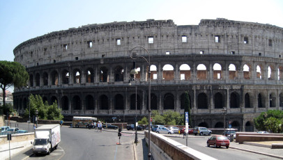 A-Colesseum-Rome-2010