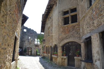 Z-Perouges-France-2015